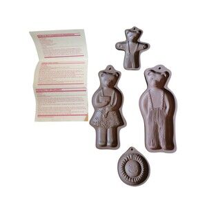 NEW Lot Of 4 Country Gear By Hartstone Cookie Molds Bear Family And Sun + Recipe